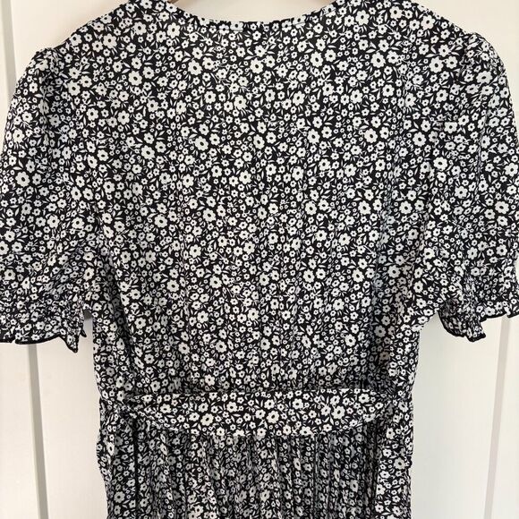 Women’s Black Floral Pleated Midi Dress V-Neck Puff Sleeve Size L New - Picture 12 of 12